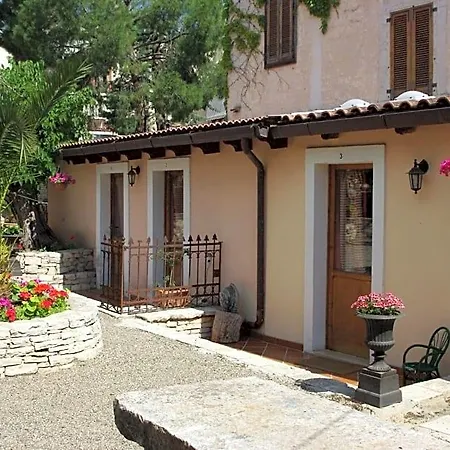 Hotel Vecchia Suppenna Andria